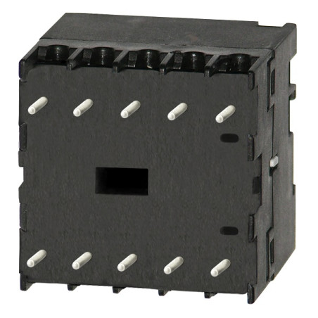 MA05-P-10 24AC  Micro Contattore 3 poli NO 2,2kW 5A AC3  12A AC1 contatto aux 1 NO  bobina 24VAC  Montaggio su PCB