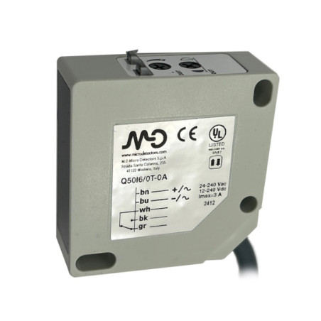 Q50I6/0T-0A  Sensore fotoelettrico 50x50  riflessione diffusa  24 240Vac dc  SPDT Relè  Sn 100   1000mm Adj  Corpo PBT cavo 2m
