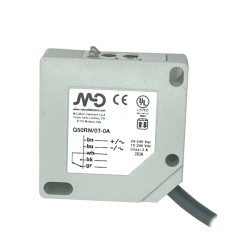 Q50RN-0T-0A Sensore fotoelettrico Retro reflex  polarizzato Sn 6m 24 240VAC  12 240 VDC  SPDT Rele corpo in plastica  Uscita cav